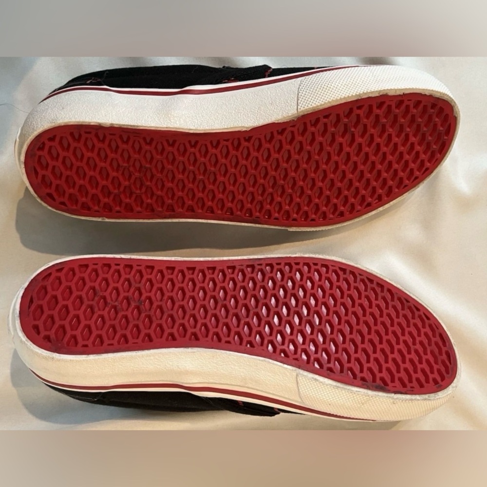 LTD Rare In-N-Out Black and Red Drink Cup Shoes/ Pray Hard Pattern Womens 8.5 - Picture 8 of 9